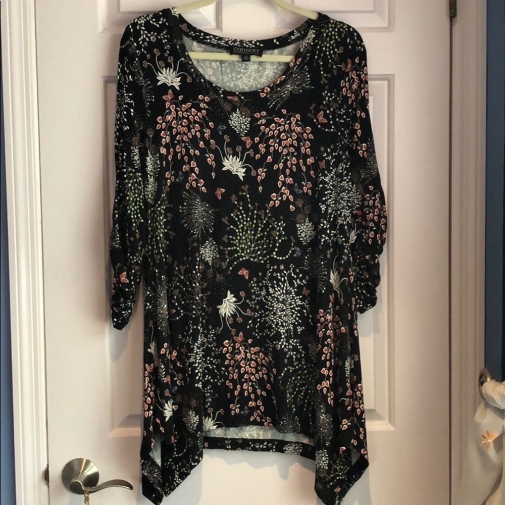 Context Black Floral Tunic Size L